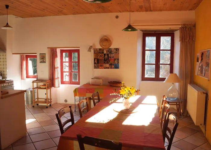 Du Grand Sourel, Sa Vue Et Son Jardin